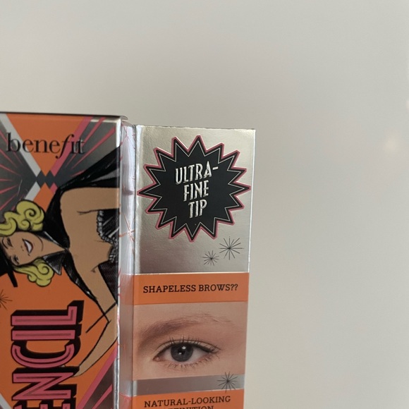 “Precisely, My Brow Pencil” by benefit Brow shaper in shade 4, Warm Deep Brown - Picture 4 of 5